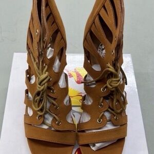 Elegant Tan Women's Sandals